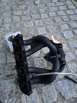 Colector  admisión bmw e46 318