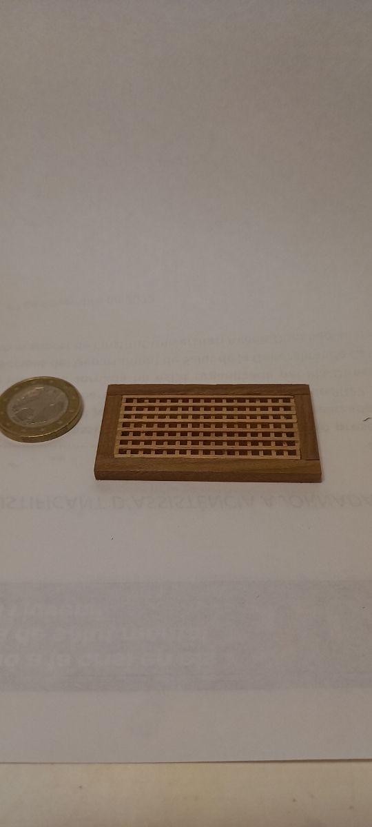 Alfombrilla de madera en miniatura