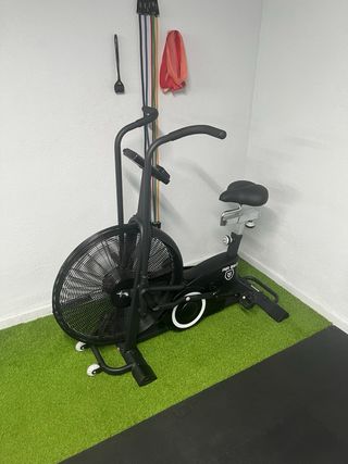 ENTRENAMIENTOS PERSONALES EN SALA PRIVADA