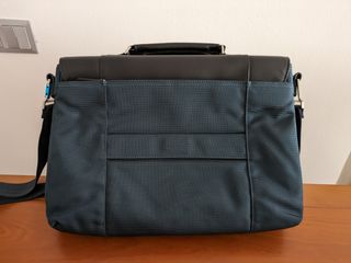 Maletín Piquadro bandolera