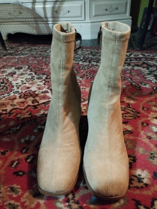 Botas