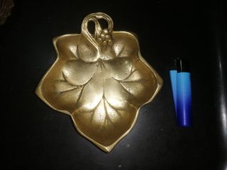 ENVIO! ANTIGUO CENICERO INDIA LATON HOJA ARBOL VER