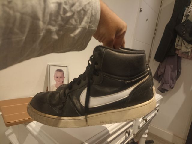 Nike ebernon mid negras