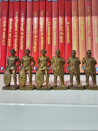 Soldatini Metallo Kinder n. 10 pezzi.