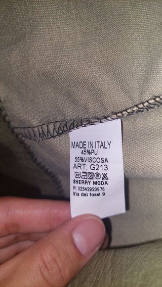 Chaqueta efecto cuero verde