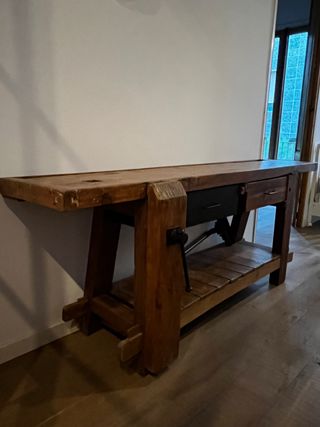 mesa carpinteria antigua en muy buen estado