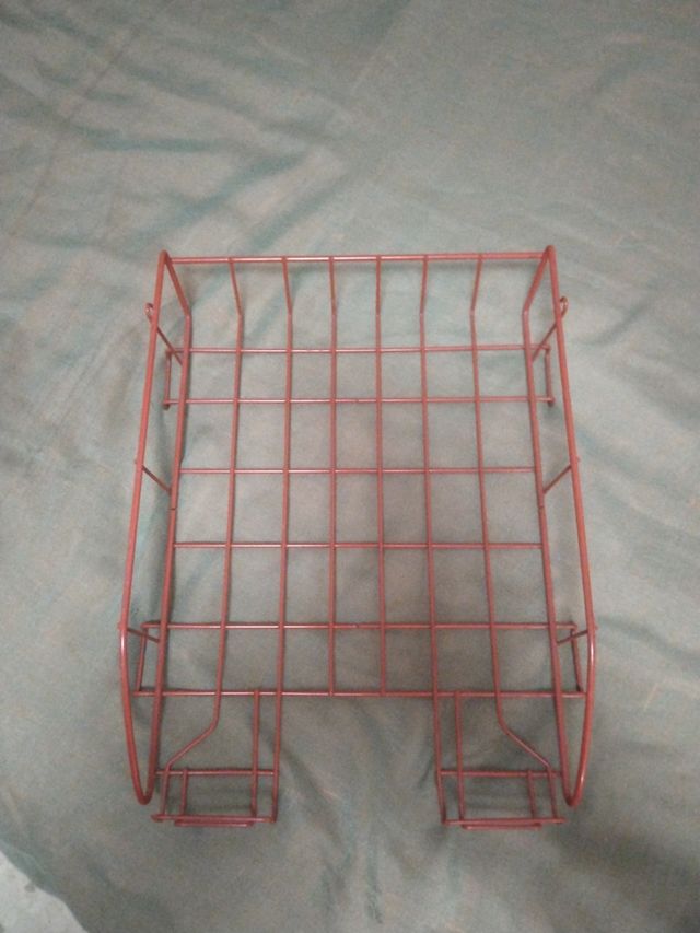 Bandeja portapapeles metálica roja