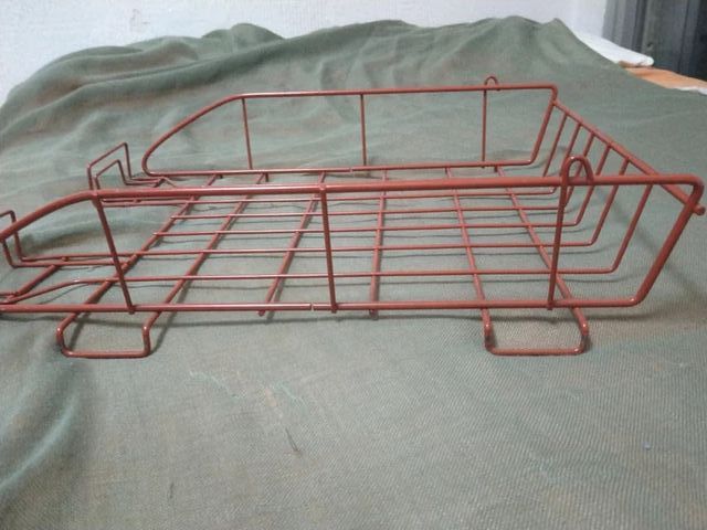 Bandeja portapapeles metálica roja