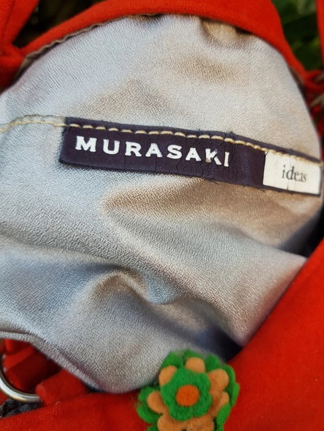 Borsa in pannolenci con fiorellini appli