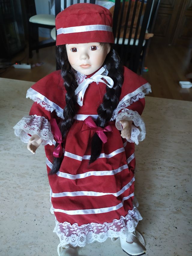 Muñeca procelana