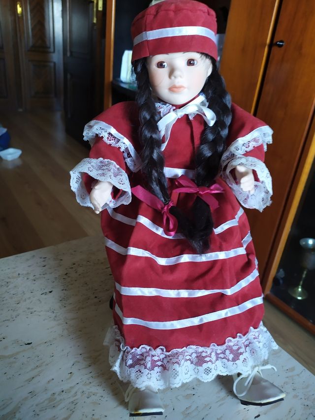 Muñeca procelana