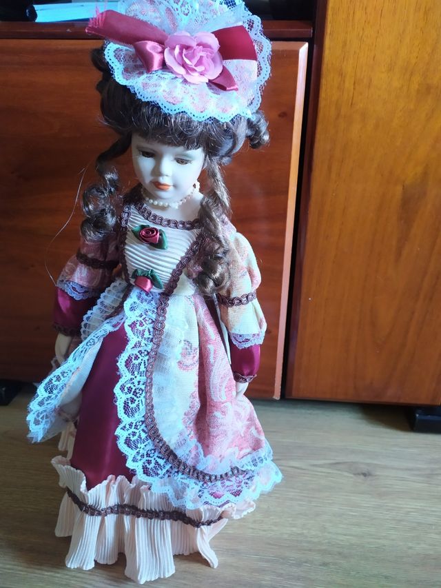 Muñeca procelana