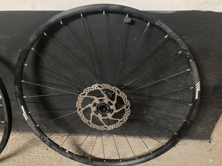 Juego de ruedas Bontrager Mustang Pro