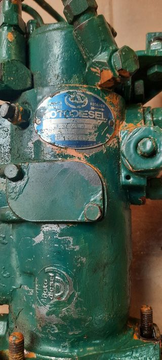 Barcos a motor bomba inyectora 