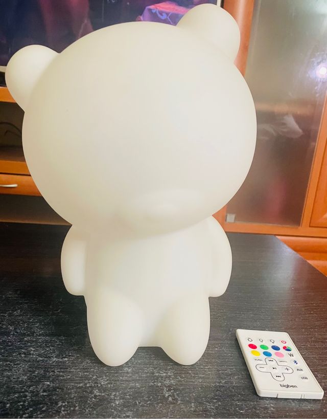 Oso altavoz luminoso