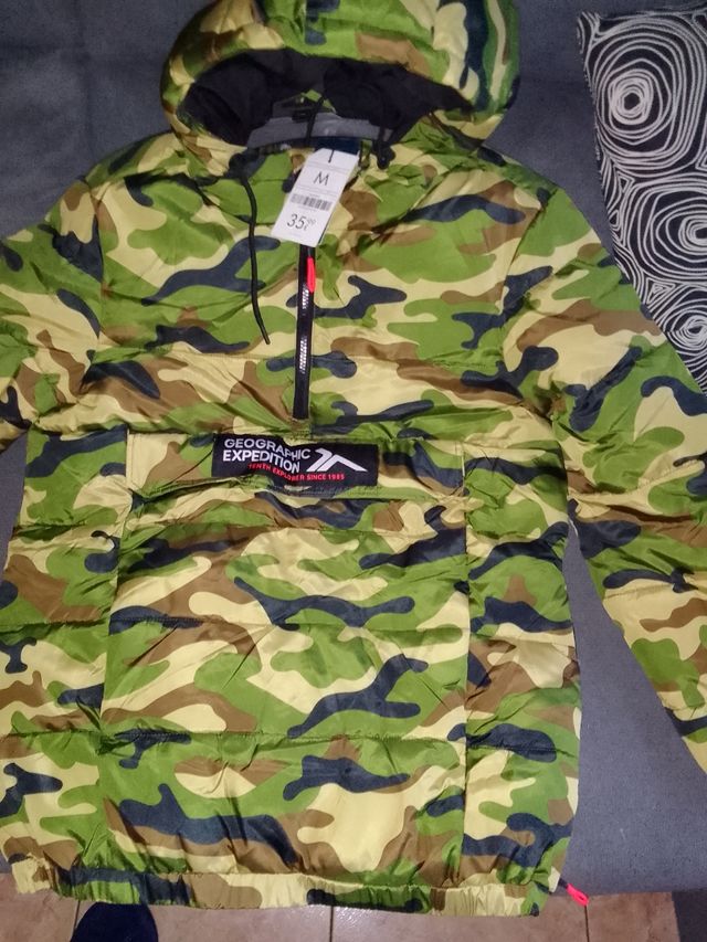 Sudadera canguro sin estrenar