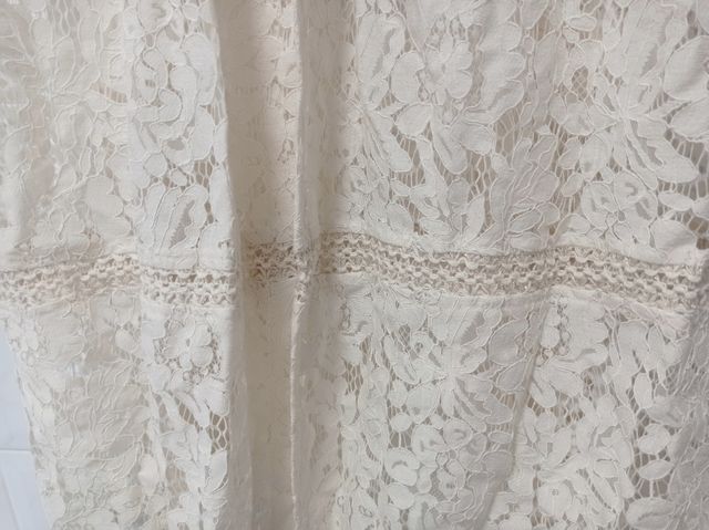 Cubre vestido encaje marca Nüd