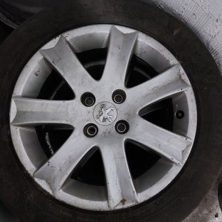 LLANTA PEUGEOT 207