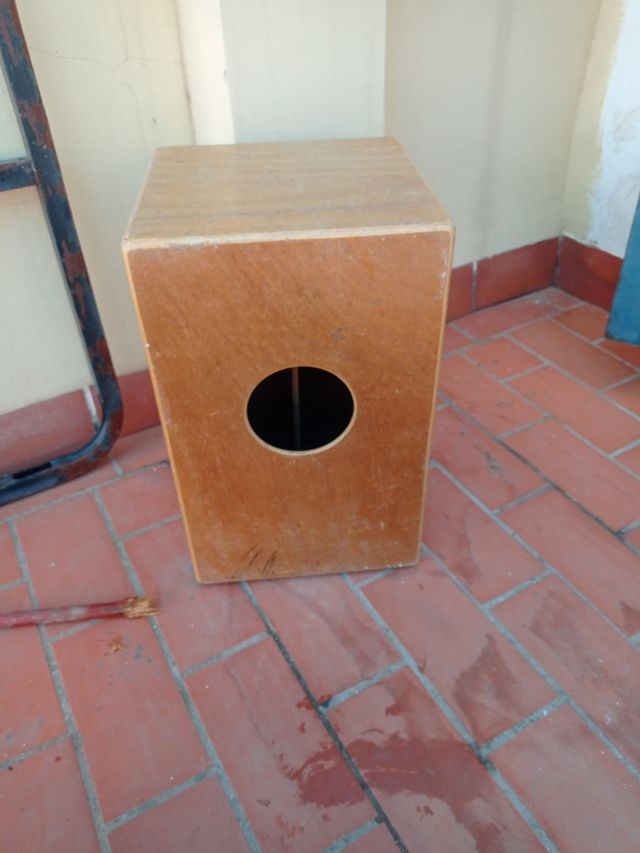 Caja para tocar