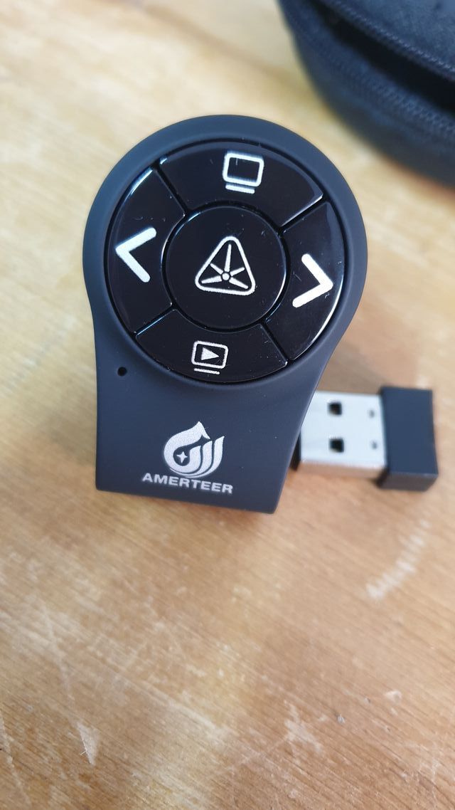 PUNTATORE LASER WIRELESS AMERTEER