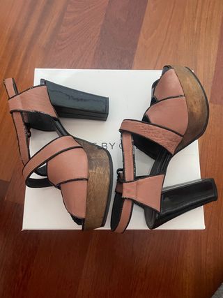 Sandalias rosa palo de piel, tacón y plataforma