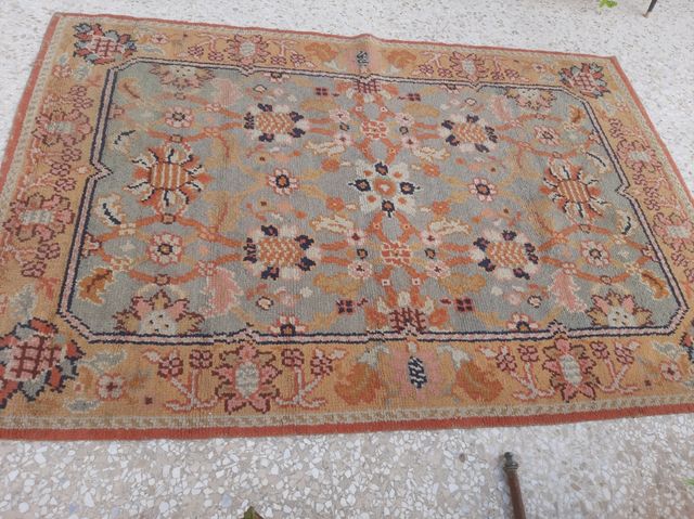 Alfombra antigua