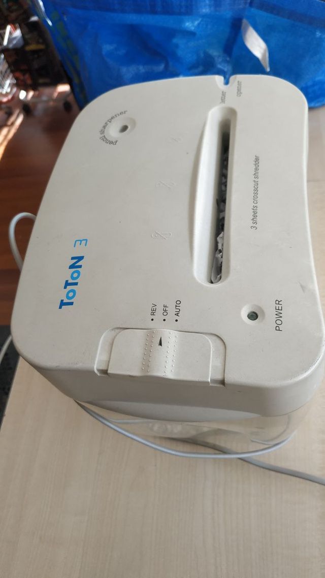 Triturador destructor papeles Toton 3