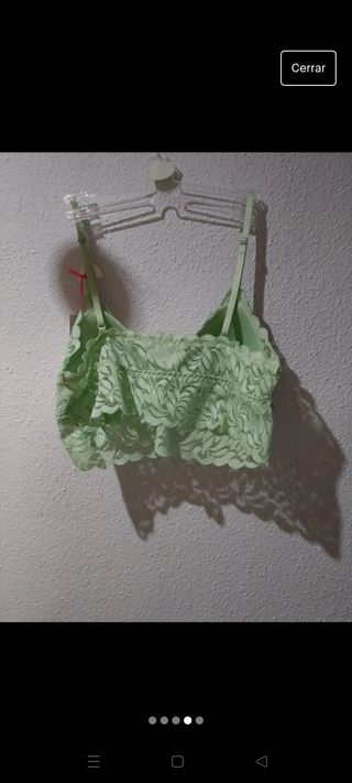 Top encaje verde