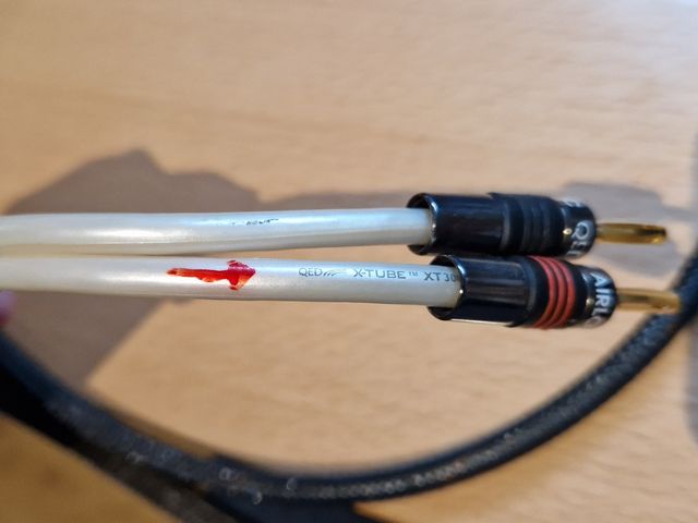 QED XT-300 Cable altavoz