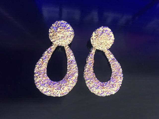 pendientes dorados