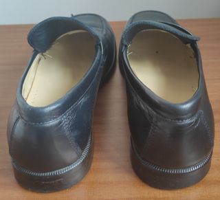 Zapato (mocasines) de colegio, de piel. Talla 34