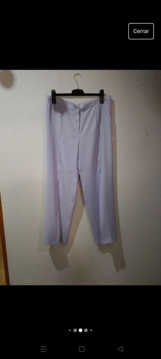 Traje morado