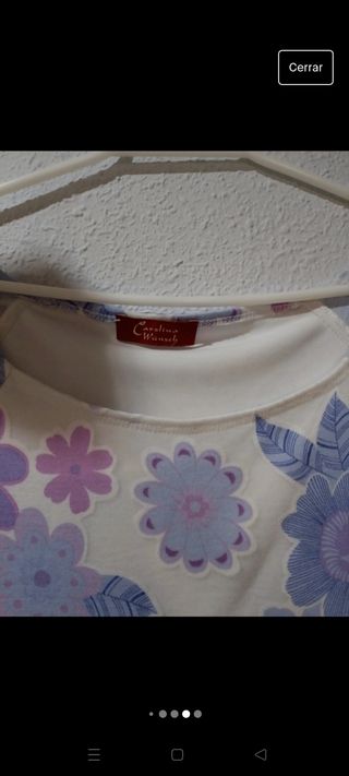 Traje morado