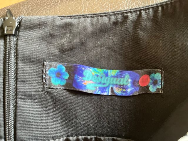 Vestido Desigual negro talla 44