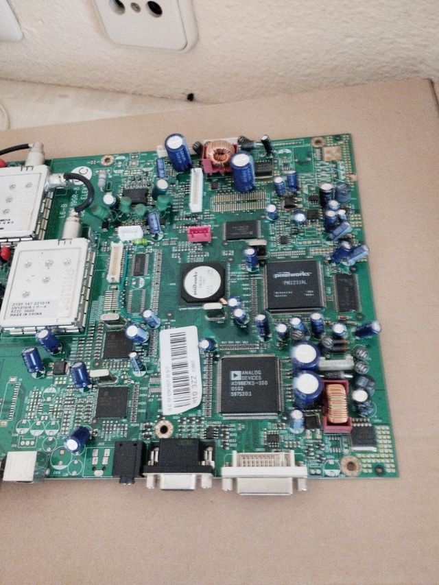 PLACA MAINBOARD L6-B. VAREZA.