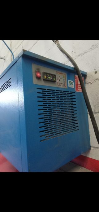 VENDO SECADOR COMPRESOR