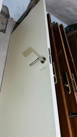 Ocasion Puerta Blanca Madera maciza con manilla