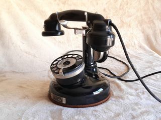 Teléfono antiguo
