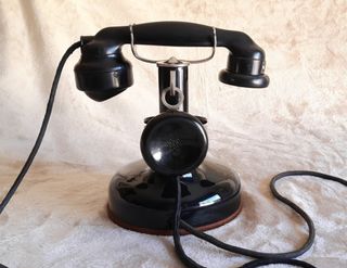 Teléfono antiguo