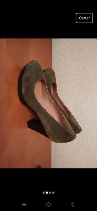 Zapato de salón con plataforma