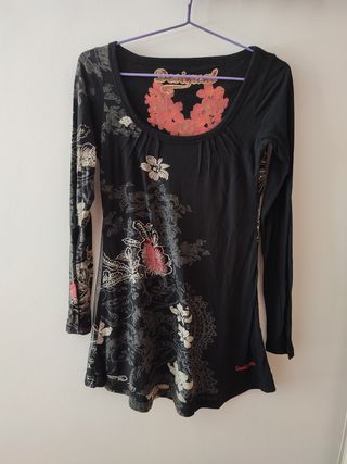 Camiseta larga Desigual 