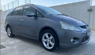 Mitsubishi Grandis 2010
