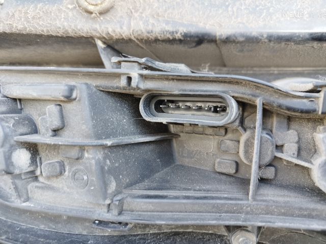 Piloto trasero izquierdo smart forfour 454