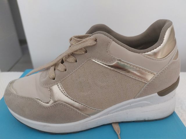 Zapatillas doradas Don Algodon