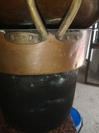 Pentola di rame antica