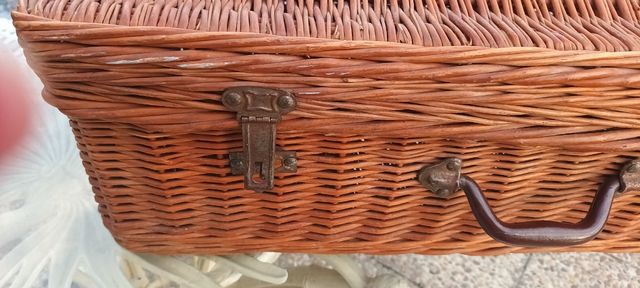 Cesta / Maleta años 70.