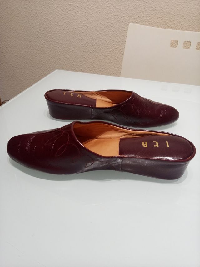 Zapatillas de estar por casa de señora