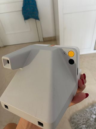 Camara instantanea polaroid now blanco