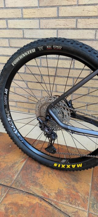 Se vende bicicleta montaña BH Expert