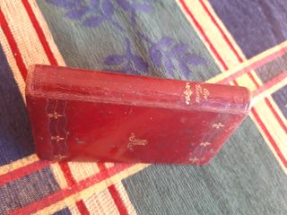 Antiguo libro religioso de 1903